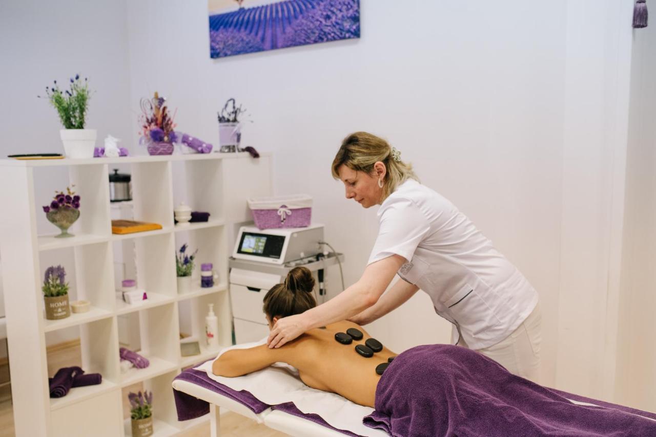 Caprioara Spa&Wellness Resort Ковасна Экстерьер фото
