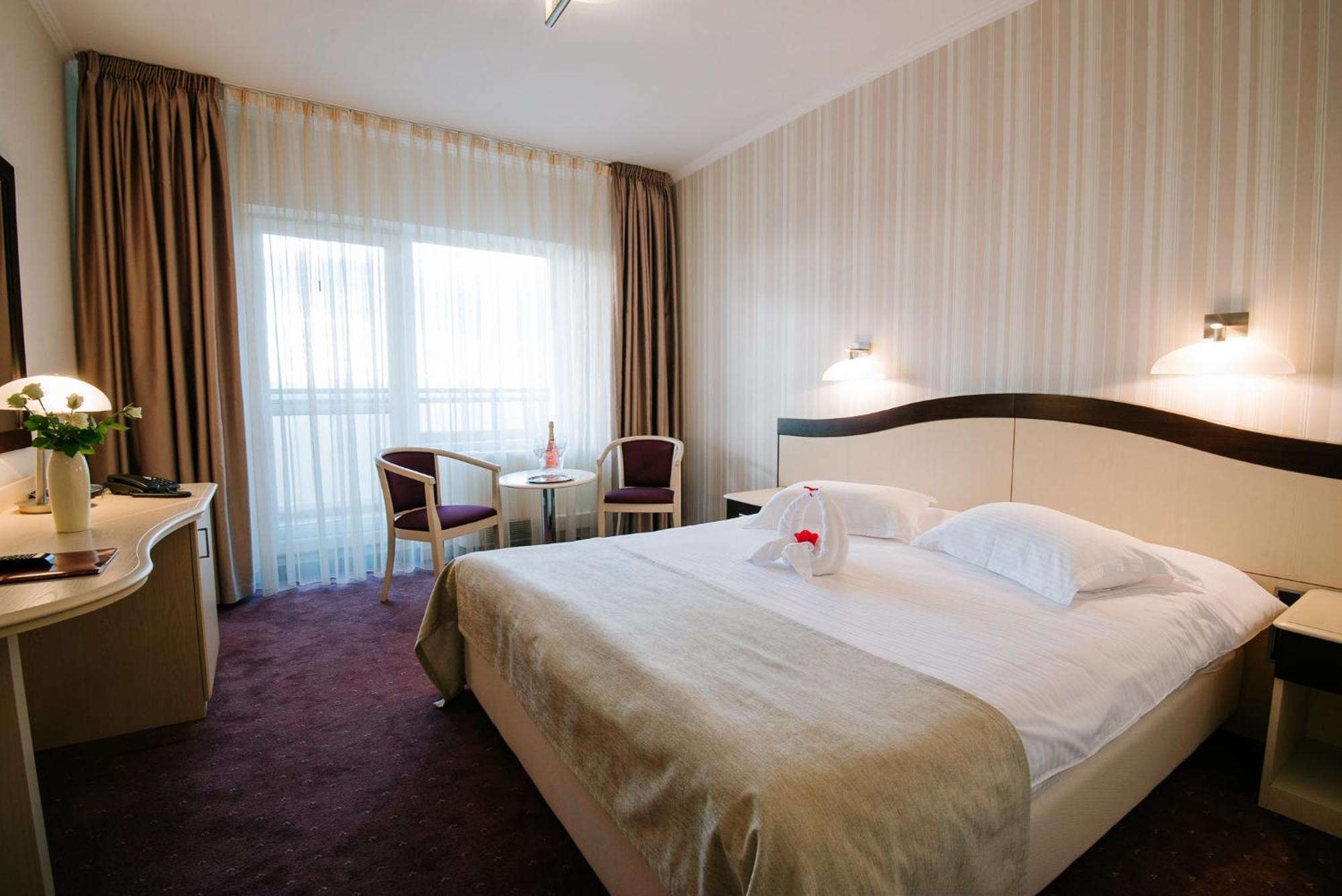 Caprioara Spa&Wellness Resort Ковасна Экстерьер фото